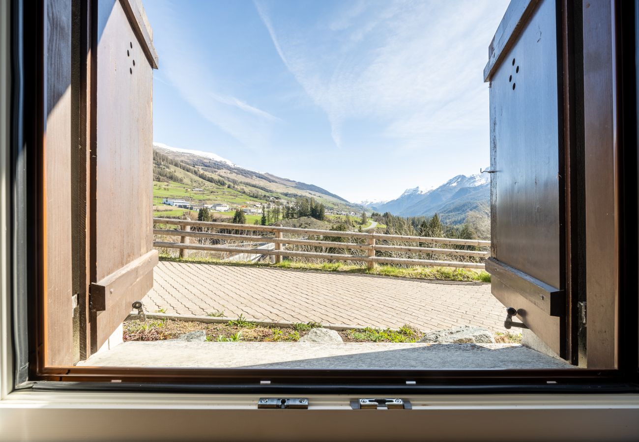 Ferienwohnung in Vulpera - 8001 Gemütliche 2,5-Zimmer-Wohnung mit wunderschönem Ausblick Richtung Scuol